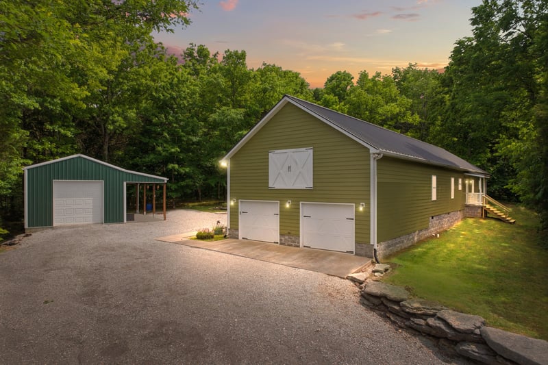 9588 Vaught Rd, Readyville, TN 37149