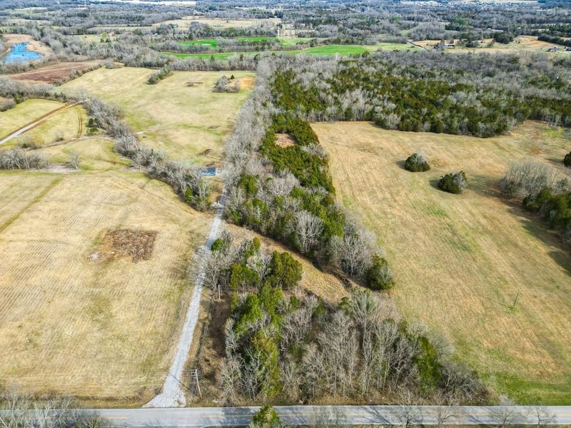 1 Rucker Rd, Christiana, TN 37037