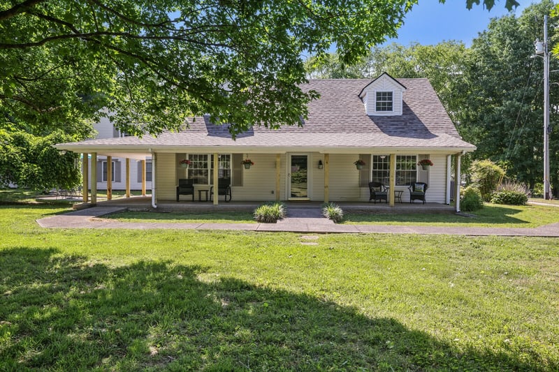 1138 Shahan Rd, Pleasant View, TN 37146