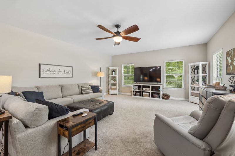 1240 Camp Ravine Rd, Burns, TN 37029