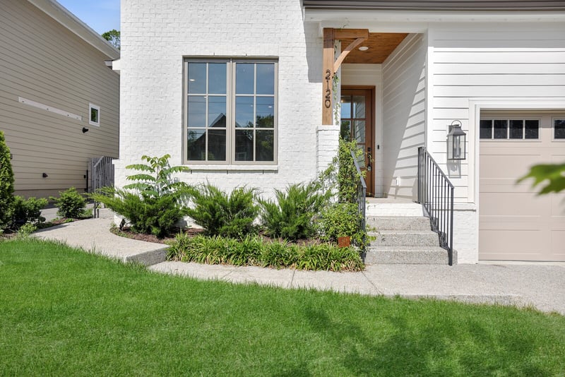 2120 Riverside Dr, Nashville, TN 37216