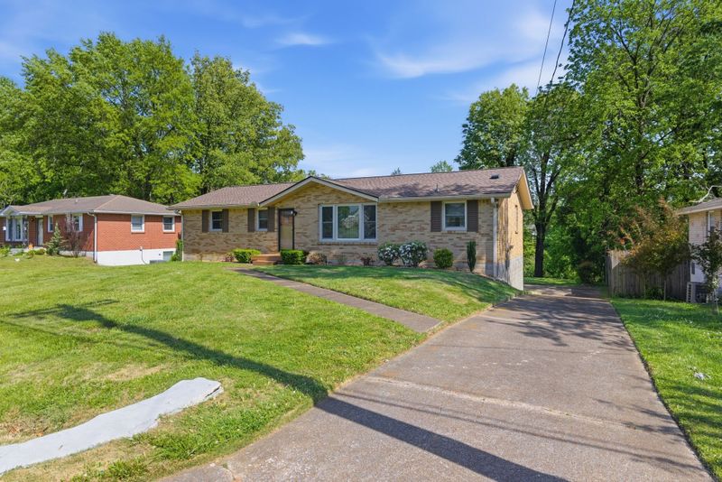 500 Mcdonald Dr, Nashville, TN 37217
