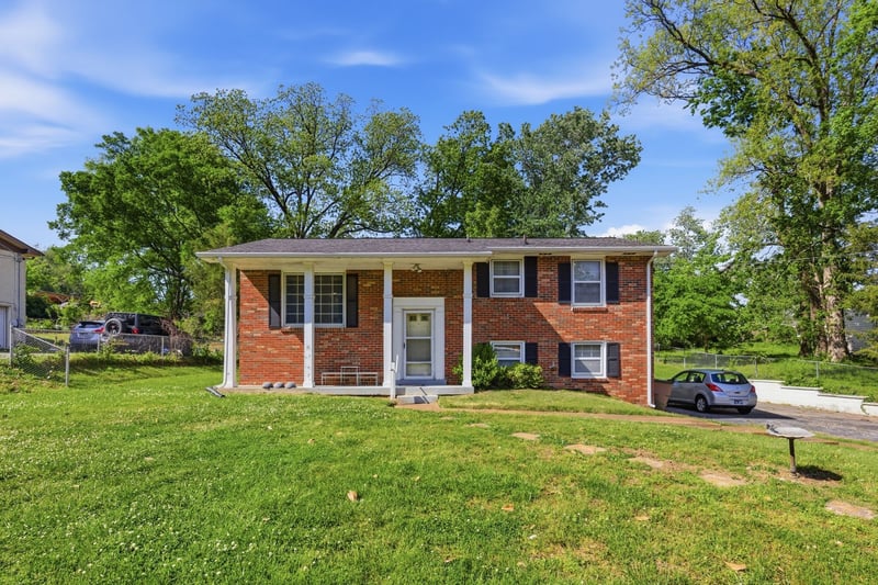 124 Luna Dr, Nashville, TN 37211