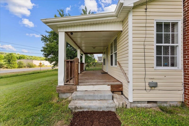 1272 Tunnel Hill Varnell Rd NW, Dalton, GA 30720