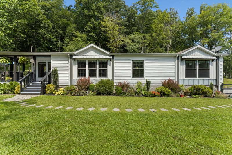8501 Joy Rd, Mount Pleasant, TN 38474