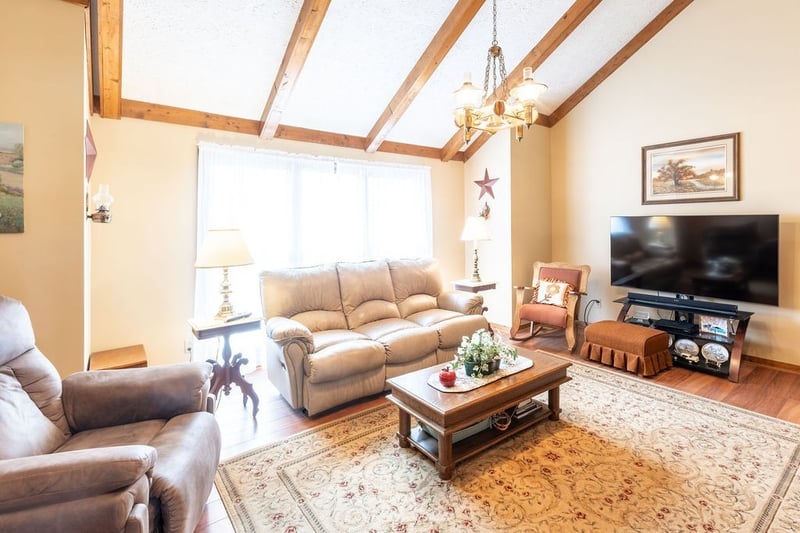 1041 Sandy Valley Rd, Hendersonville, TN 37075