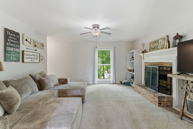 302 Andes Dr, Columbia, TN 38401