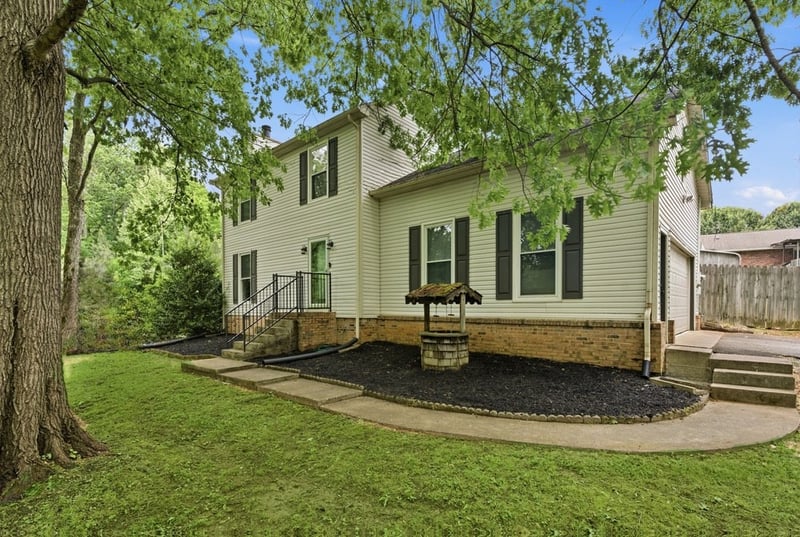 302 Andes Dr, Columbia, TN 38401