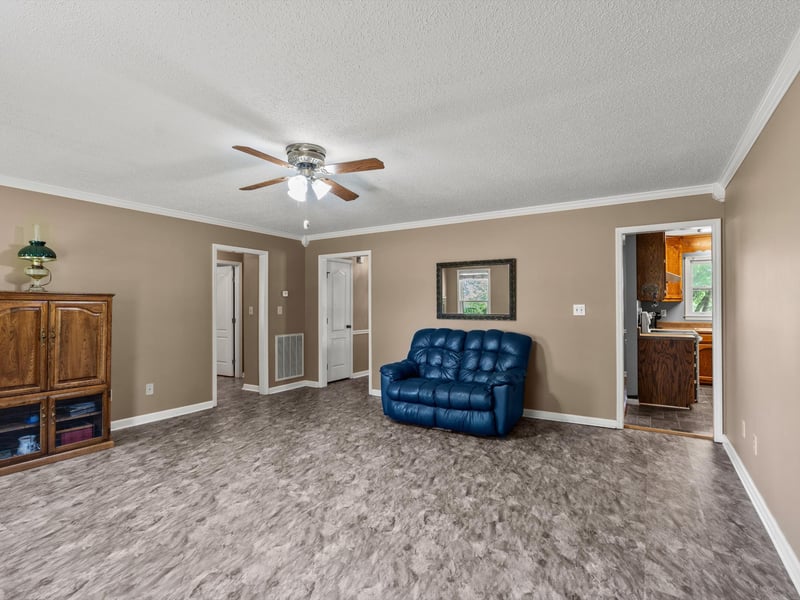 6934 Old Railroad Bed Rd, Toney, AL 35773