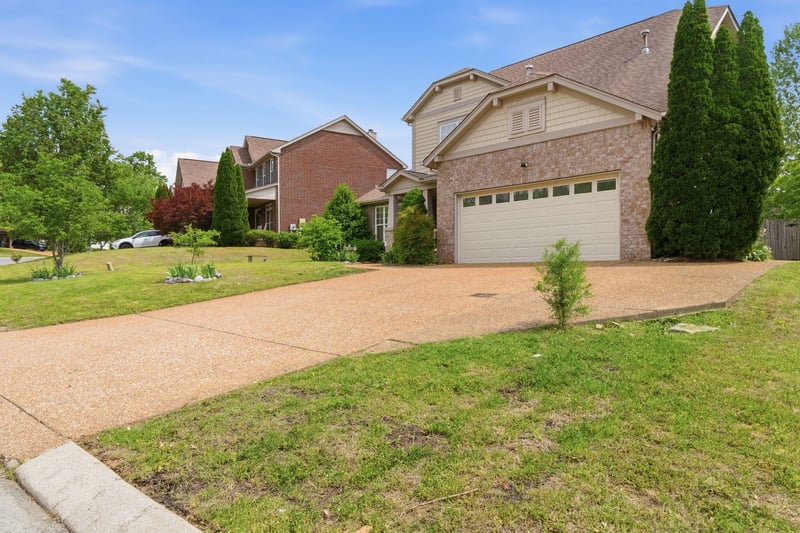 3018 Cairns Dr W, Mount Juliet, TN 37122