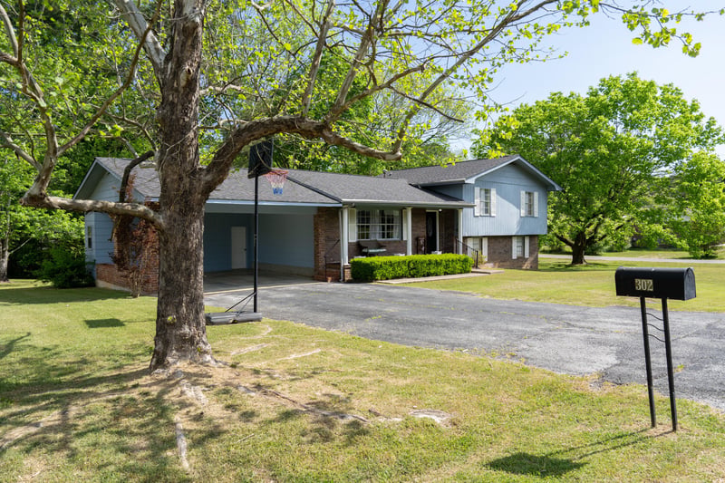 302 Johnson St, La Fayette, GA 30728