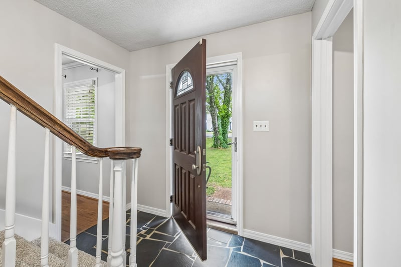 1305 Jewell Dr, Columbia, TN 38401