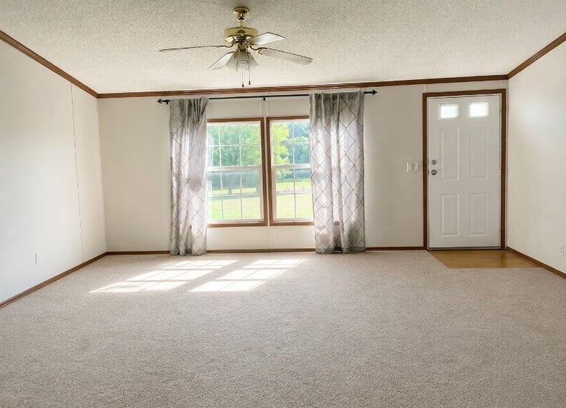 2450 W Leatherwood Rd, Cumberland Furnace, TN 37051