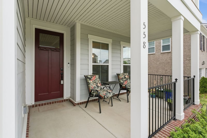 558 Snap Dragon Ln, Hendersonville, TN 37075