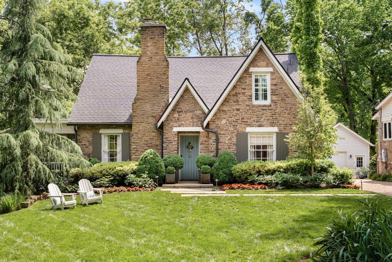 1023 Belvidere Dr, Nashville, TN 37204