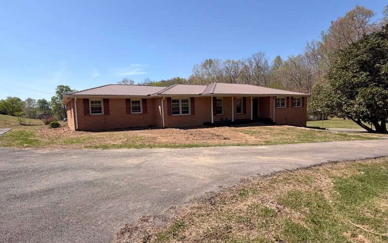 120 Brentwood Dr, Dickson, TN 37055