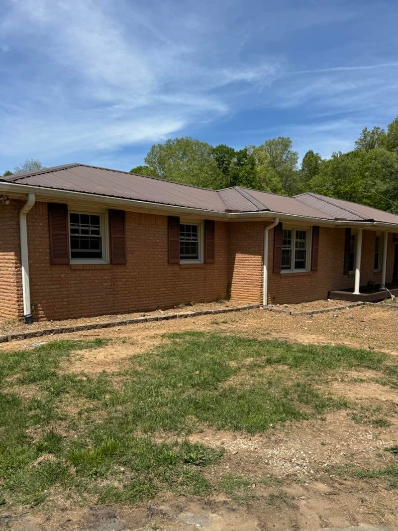 120 Brentwood Dr, Dickson, TN 37055