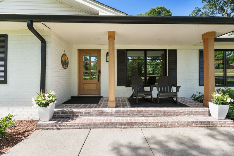 647 Oakley Dr, Nashville, TN 37220