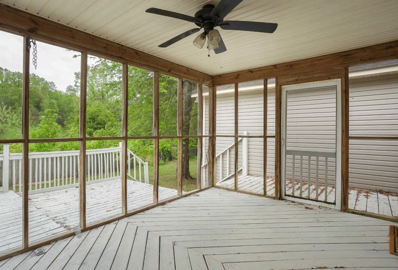 9206 Barker Rd, Athens, AL 35614