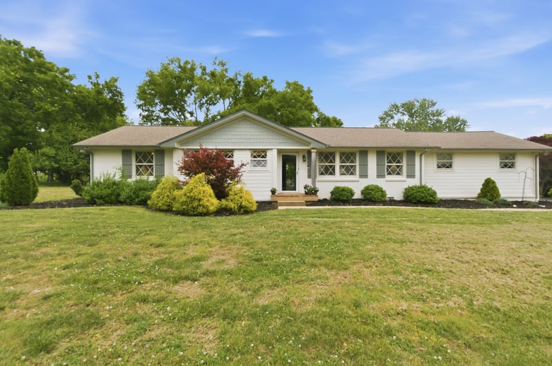 654 Oakley Dr, Nashville, TN 37220