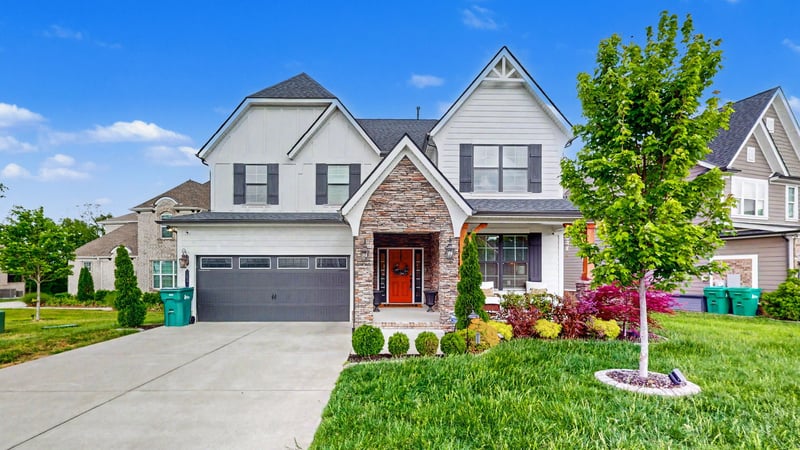 14 Bristol Ct, Lebanon, TN 37090