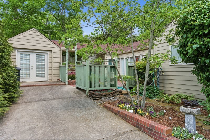 116 Bellevue Dr S, Nashville, TN 37205