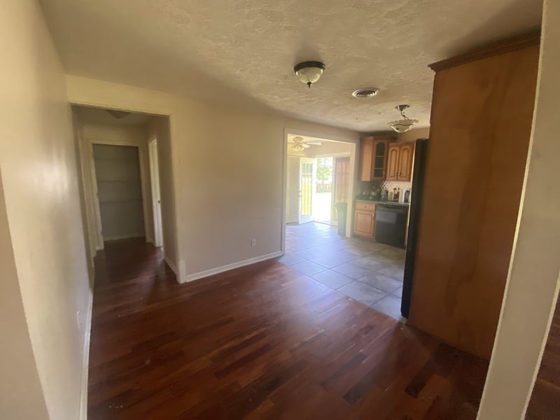 2058 Old Greenbrier Pike, Greenbrier, TN 37073
