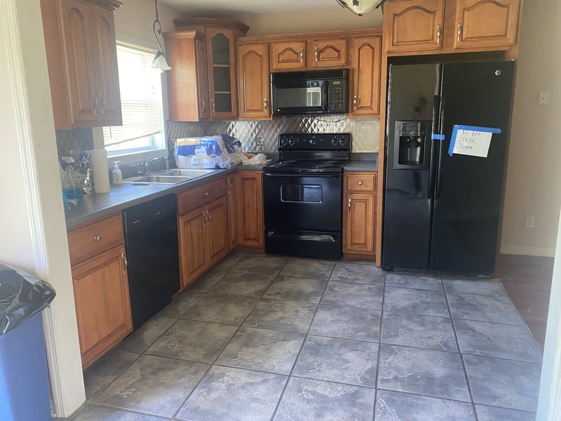 2058 Old Greenbrier Pike, Greenbrier, TN 37073