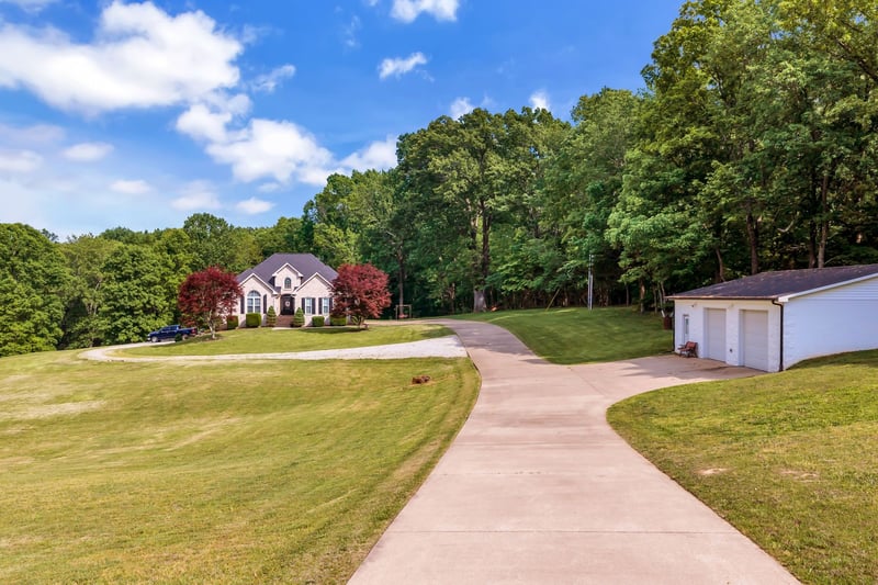 1004 Little Bartons Creek Rd, Cumberland Furnace, TN 37051