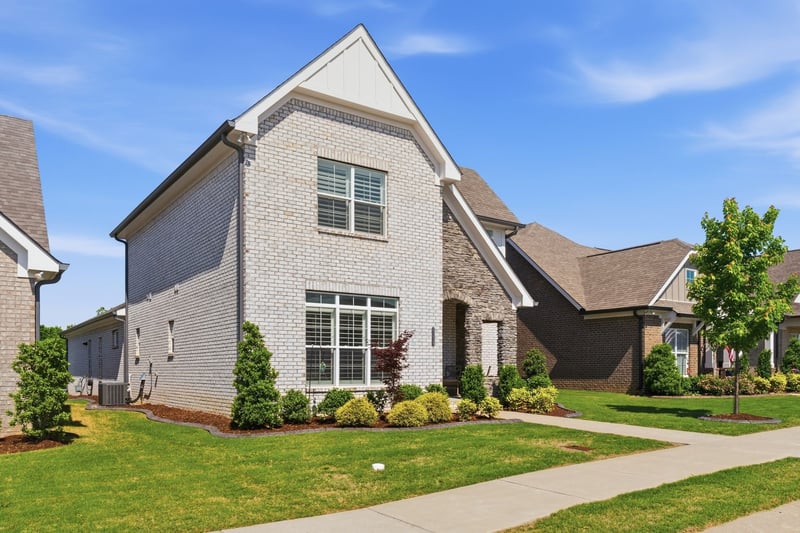 6059 Parkhaven Blvd, Hermitage, TN 37076