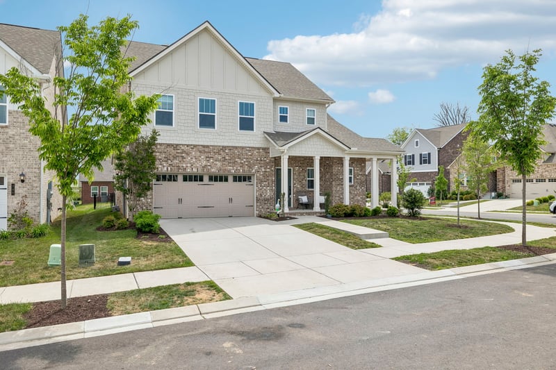 702 Omaha Dr, Gallatin, TN 37066