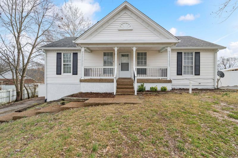1205 Jacksons Hill Rd, Hermitage, TN 37076