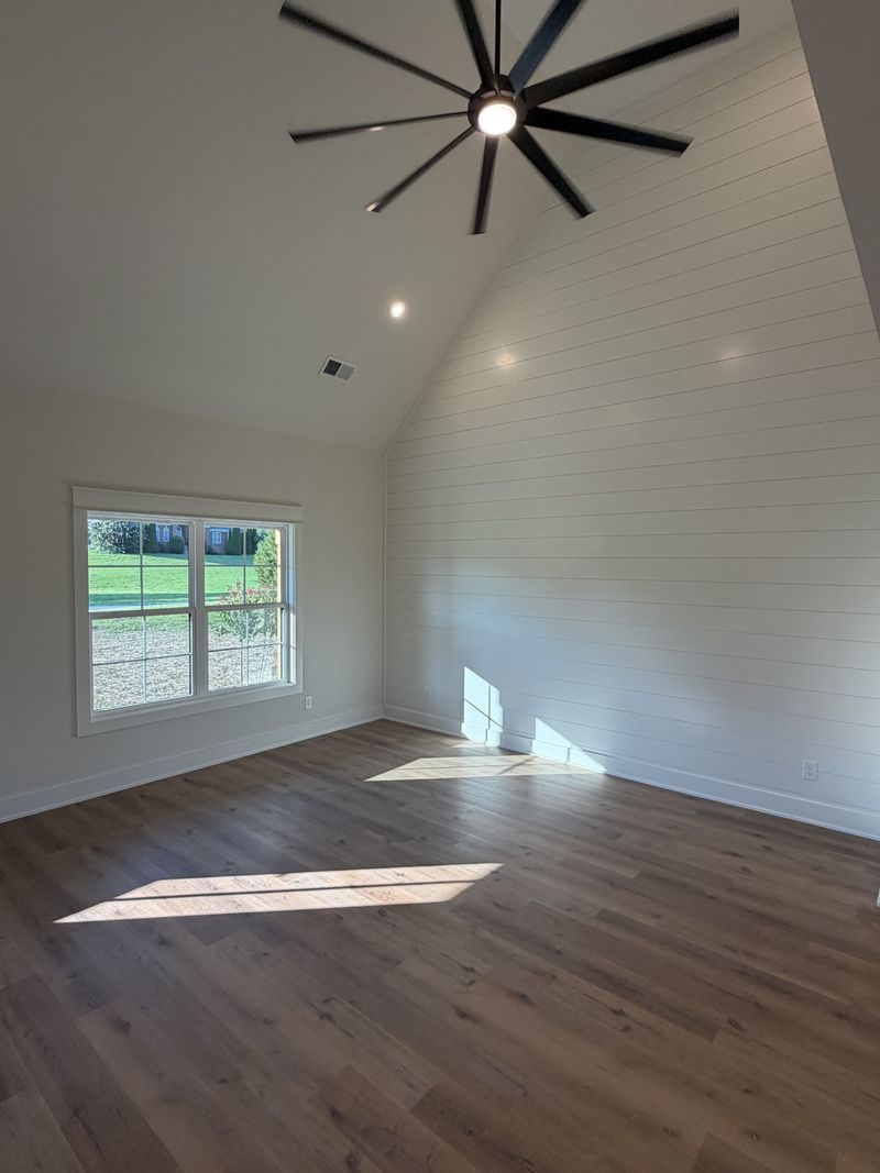 210 Parker Rd, Portland, TN 37148