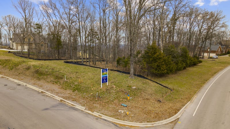602 Five Oaks Blvd, Lebanon, TN 37087