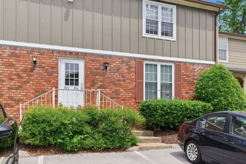 924 Coarsey Dr, Nashville, TN 37217