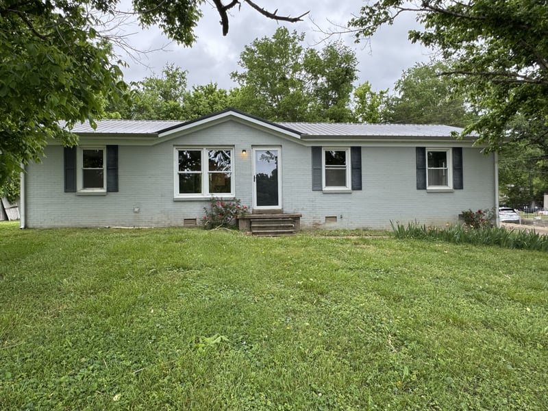 4176 Hampshire Pike, Hampshire, TN 38461