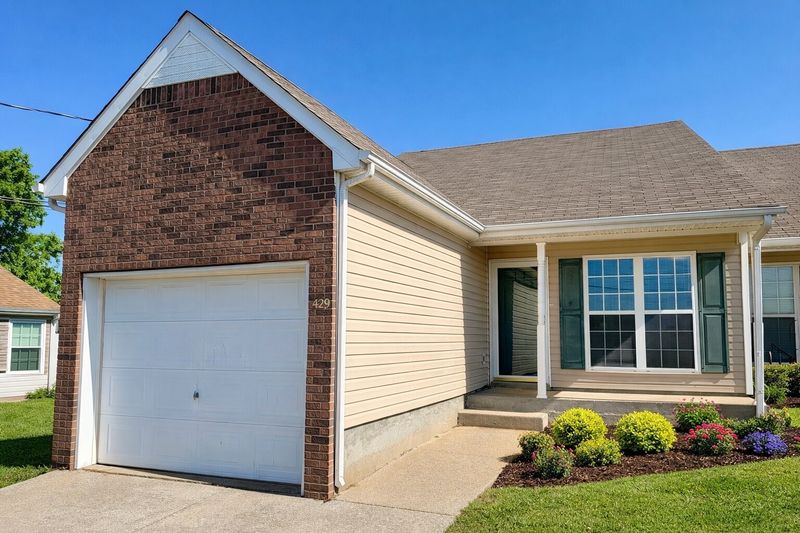 429 Reavis Ave, Smyrna, TN 37167