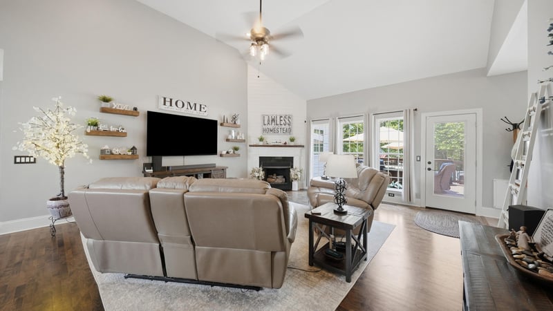 392 Stanford Dr, Flintstone, GA 30725