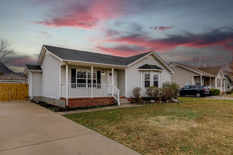 2403 Willow Dr, Murfreesboro, TN 37127