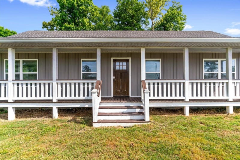 1005 Weber Rd, Crandall, GA 30711