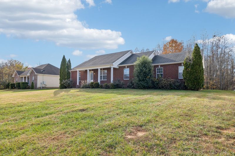 177 Monticello Dr, Pleasant View, TN 37146