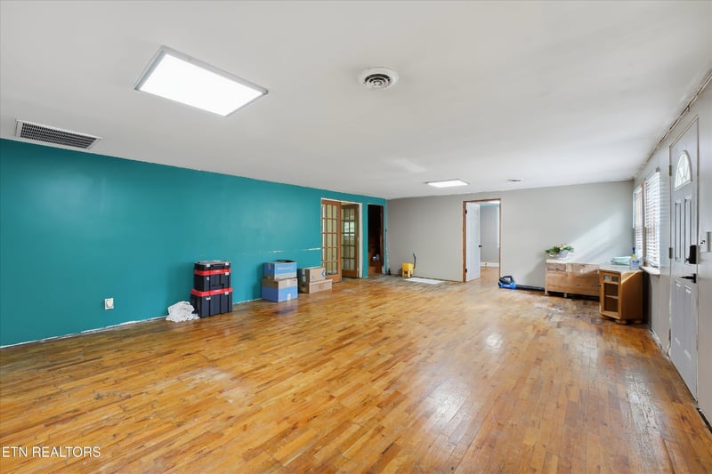 601 N Chilhowee Dr, Knoxville, TN 37924