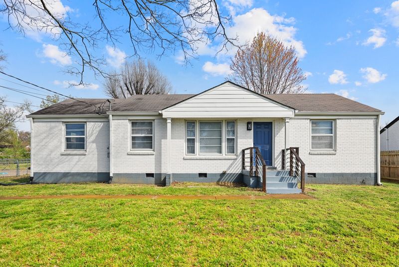 3712 Yelton Dr, Nashville, TN 37211