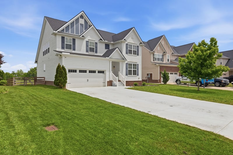 1265 Cotillion Dr, Murfreesboro, TN 37128