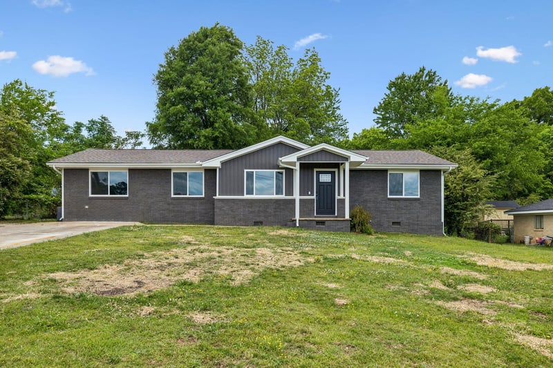 123 Artie Ln, Rossville, GA 30741