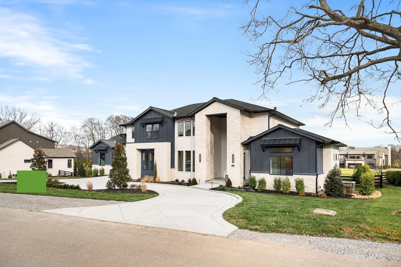 1764 Dean Rd, Thompsons Station, TN 37179