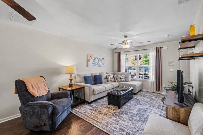 162 Cobblestone Place Dr, Goodlettsville, TN 37072