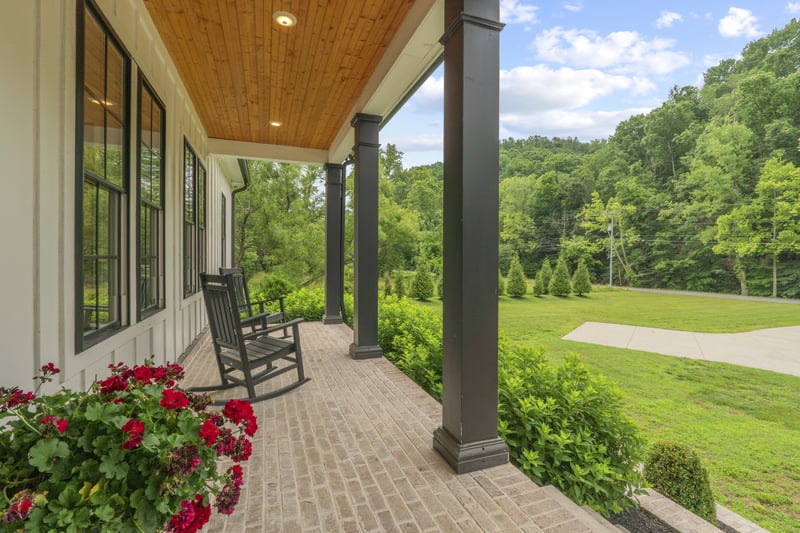 835 Hogans Branch Rd, Hendersonville, TN 37075