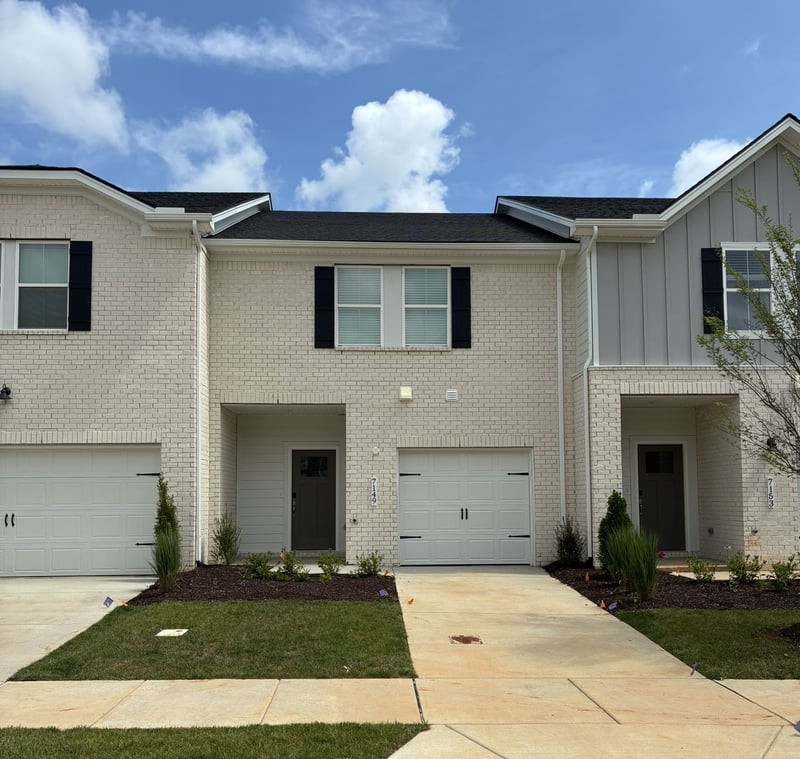 7149 Cedarcrest Ln, Fairview, TN 37062