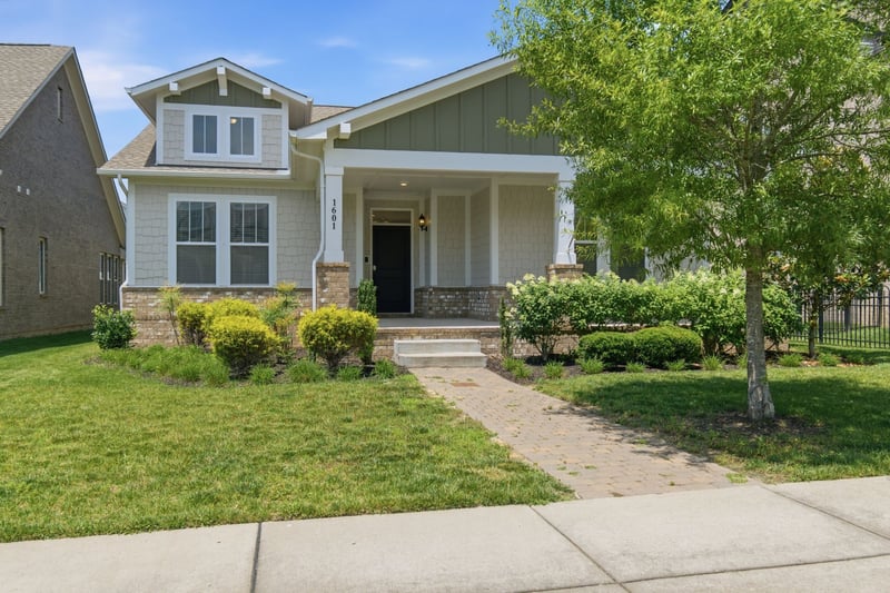 1601 Drakes Creek Rd, Hendersonville, TN 37075